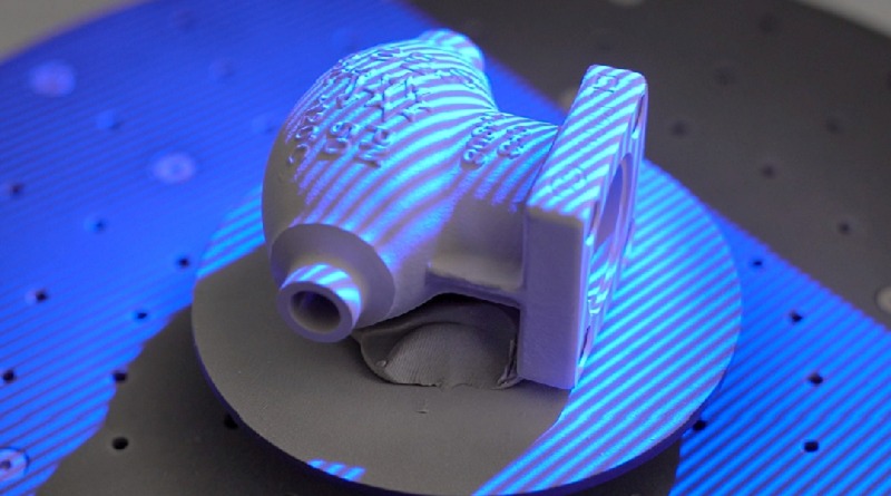 Scanning Sprays Supports Reverse Engineering Processes