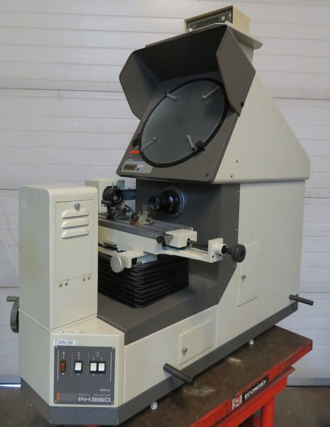 Máy chiếu Mitutoyo PH350 Horizontal Optical Comparator